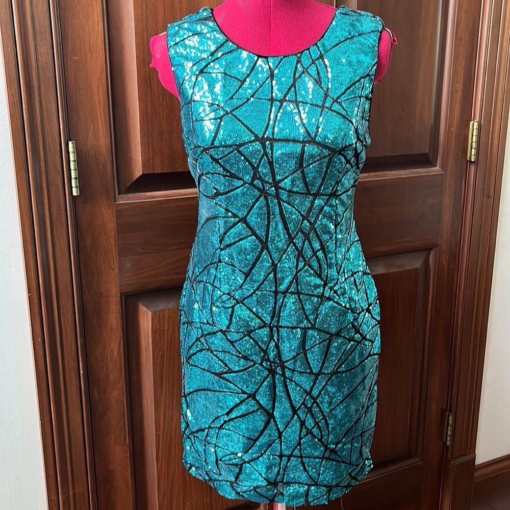 Forever 21   Special event Dress  Black/ Aqua  micro sequins    Bodycon   Size M